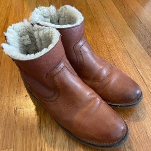 Frye Shearling-lined Zip Leather Ankle Booties